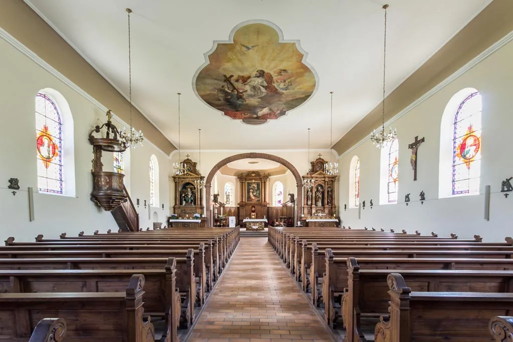 Intérieur de l'église Sainte-Rosalie