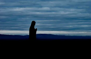 Photo de la Vierge au crépuscule