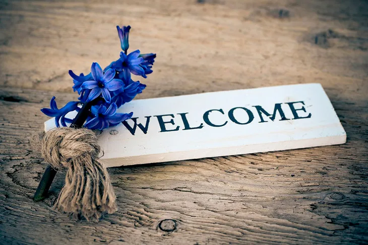 Panneau de bienvenue pour les nouveaux arrivants